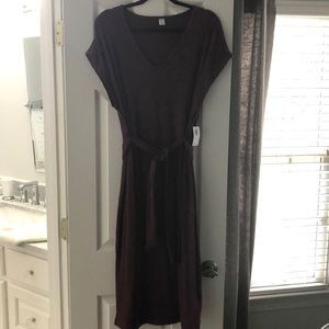 Burgundy ribbed short sleeve dress